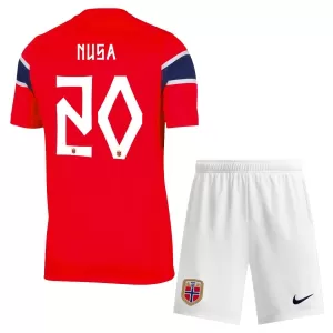 Koszulka Piłkarska Norwegia Nusa 20 Dziecięca Domowa Mistrzostwa Świata 2026
