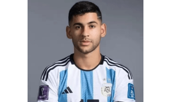 Kapitan Tottenhamu, Cristian Romero, może być pierwszym zawodnikiem, który odejdzie w trakcie przebudowy zespołu