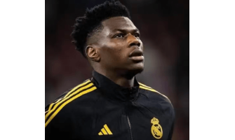 Wzmocnienia Manchesteru United w letnim oknie transferowym nabierają tempa